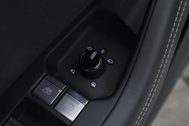 AUDI RS6 Avant 4.0 TFSI V8 quattro tiptronic