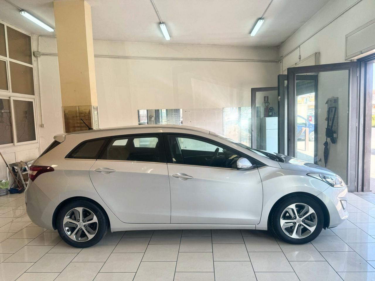 Hyundai i30 1.6 CRDi Station Wagon EURO6