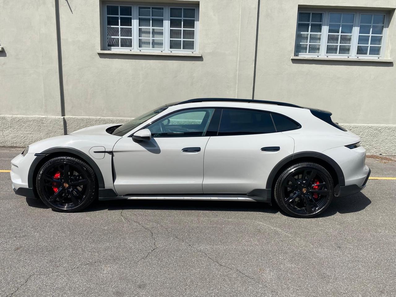 Porsche Taycan 4S Cross Turismo Ultimo Modello
