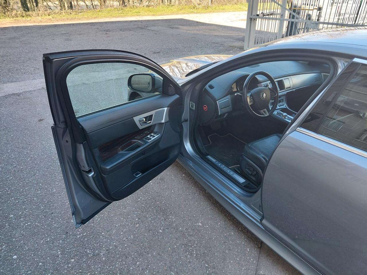 Jaguar XF 3.0d UNICO PROPRIETARIO - FULL SERVICE