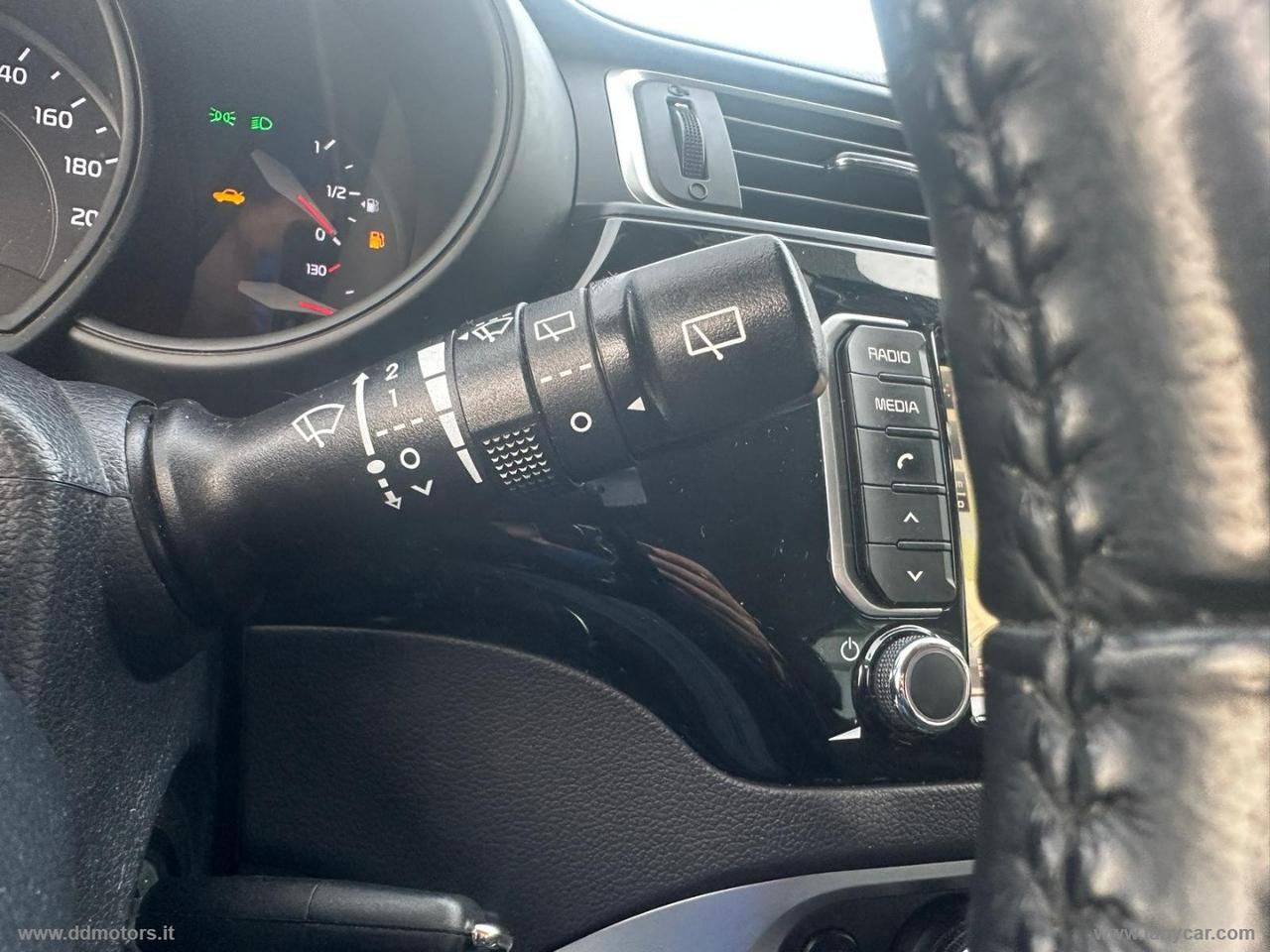 KIA Rio 1.1 CRDi 5p. Cool *NEOPATENTATI*