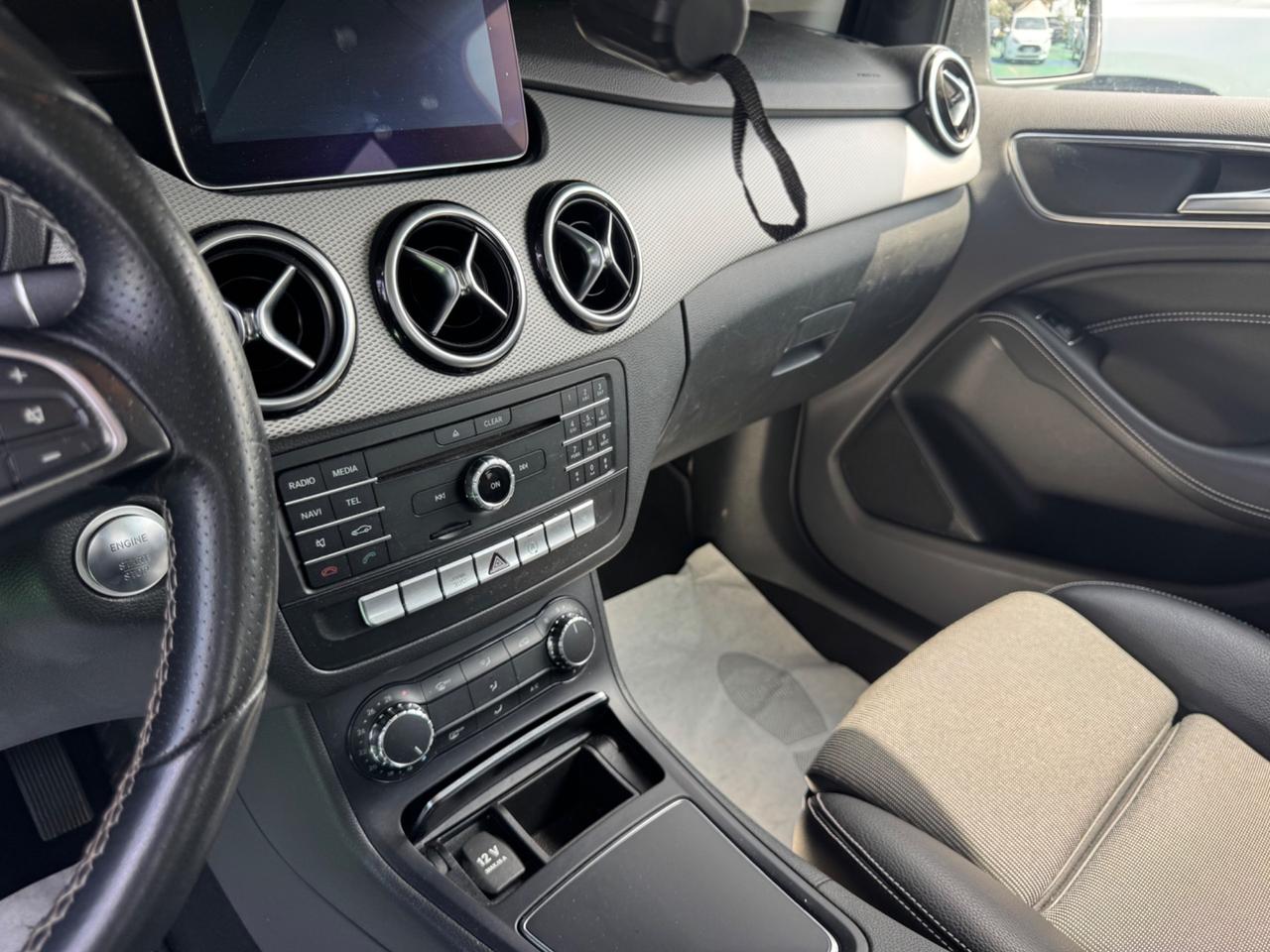 Mercedes-benz B 200 d Automatic Premium
