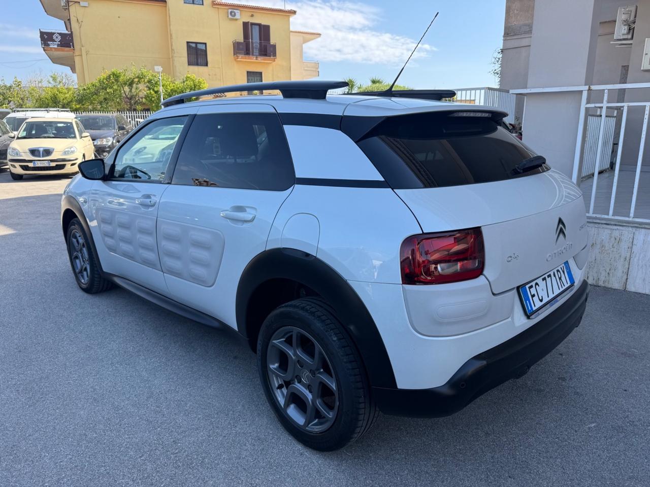 Citroen C4 Cactus BlueHDi 100 S&S ETG6 Shine