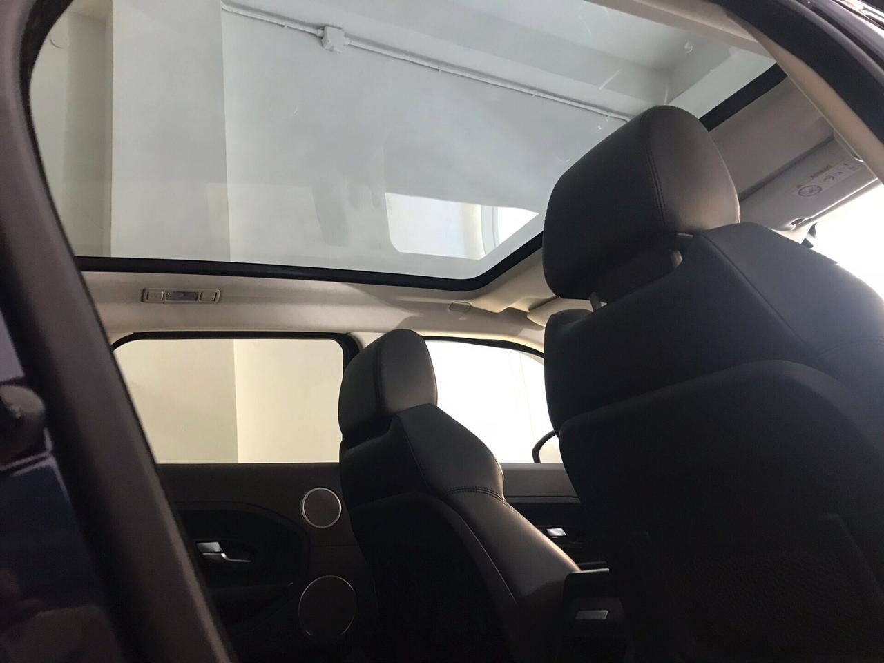 Land Rover Evoque 2.2 TD4 5p. PRESTIGE PANORAMICO