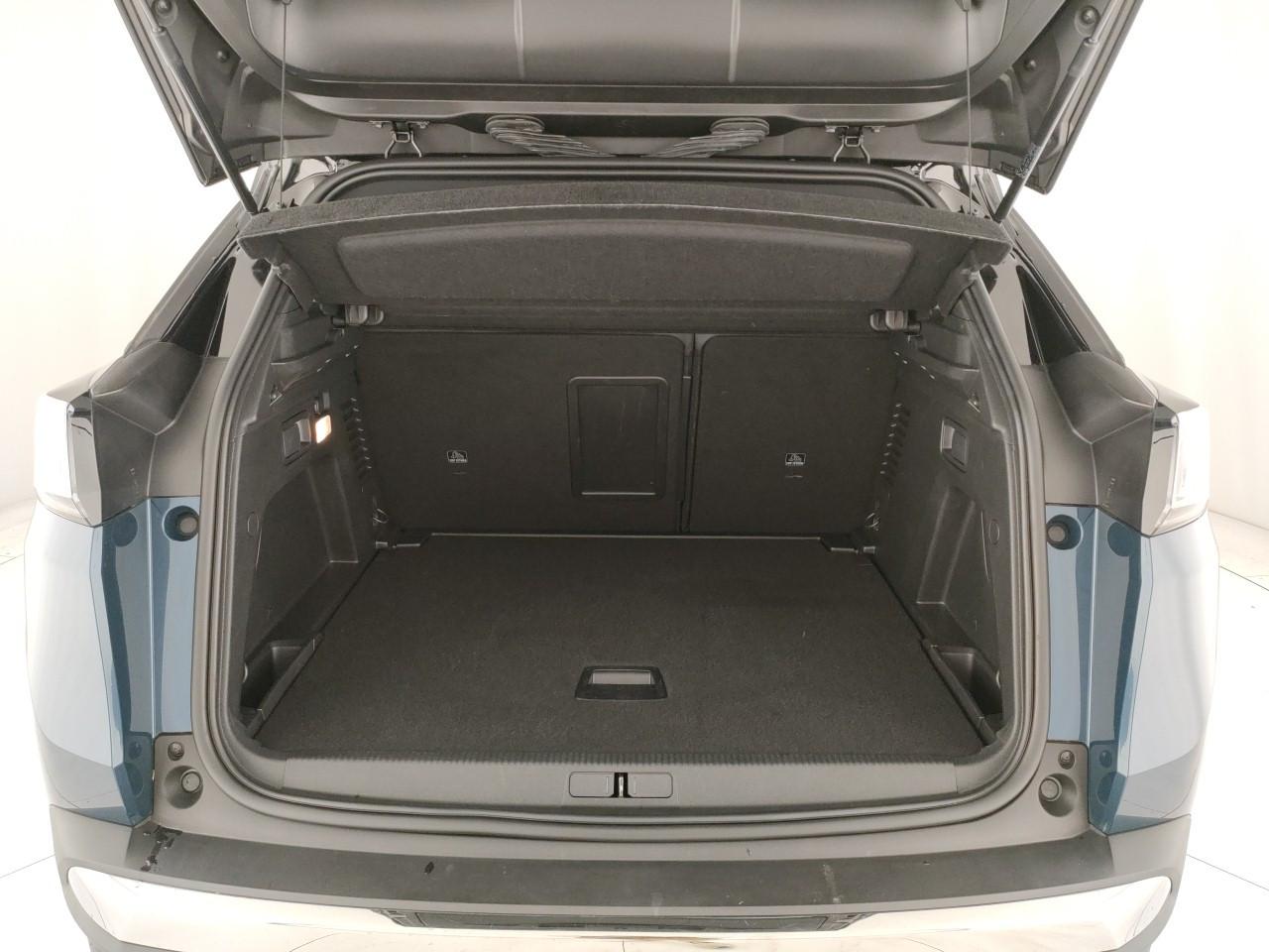 PEUGEOT 3008 1.2 hybrid 48V GT 136cv e-dcs6