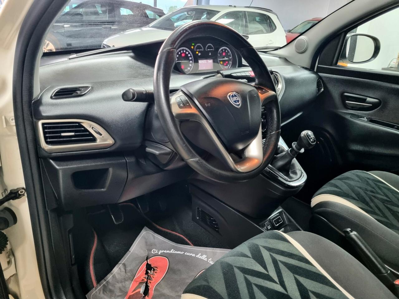 LANCIA YPSILON 1.2 BNEZINA 69 CV 5p. GOLD