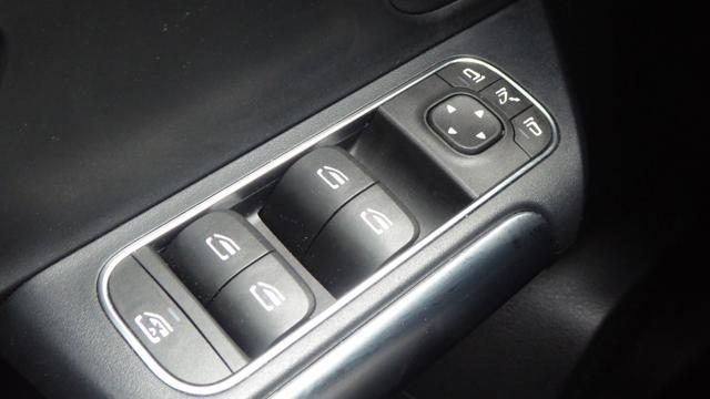MERCEDES-BENZ GLA 250 e hybrid EQ Sport Plus