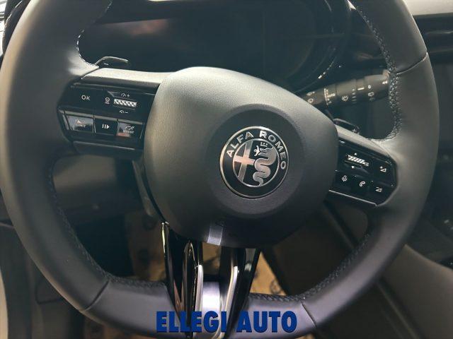 ALFA ROMEO Junior 1.2 145 CV Hybrid eDCT6 Speciale KM 0