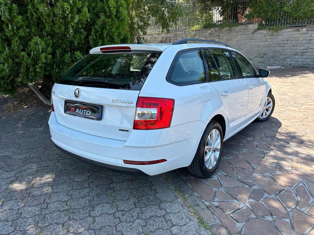 Skoda Octavia 1.4 TSI Wagon Ambition G-Tec