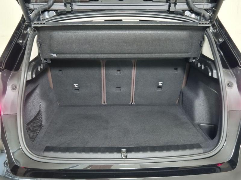 BMW X1 U11 sdrive18d X-Line auto