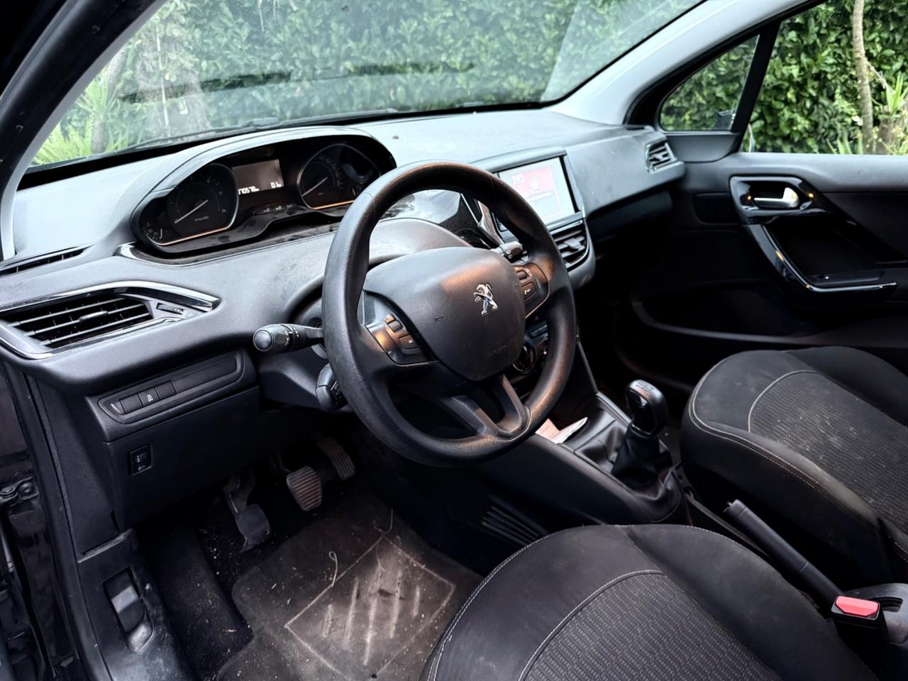 Peugeot 208 BlueHDi 75CV EURO6B INCIDENTATA