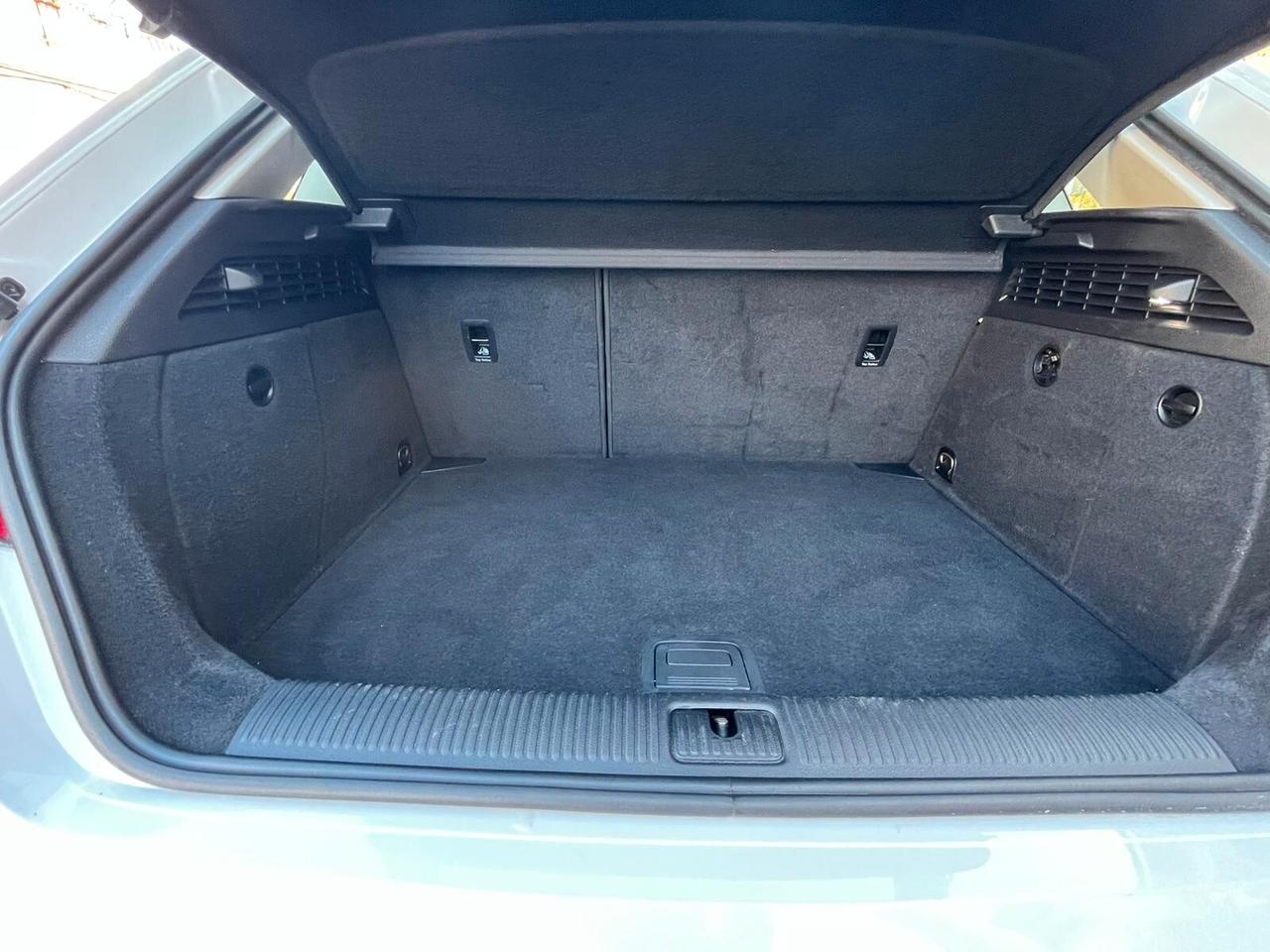Audi A3 1.6 TDI clean diesel S tronic Ambiente