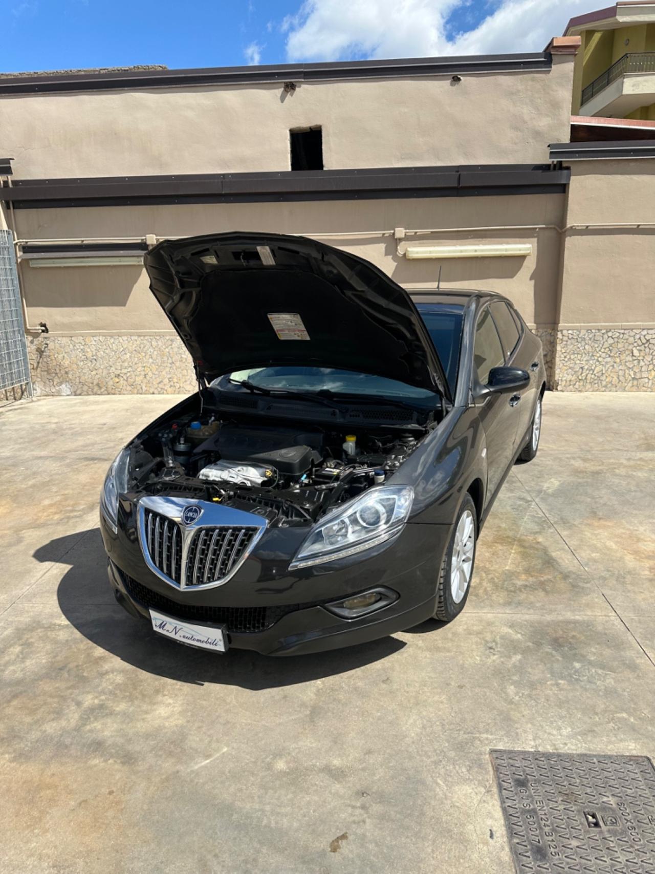 Lancia Delta 1.6 MJT DPF Platino