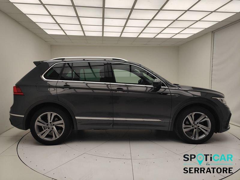 Volkswagen Tiguan II 2.0 tdi R-Line 150cv dsg