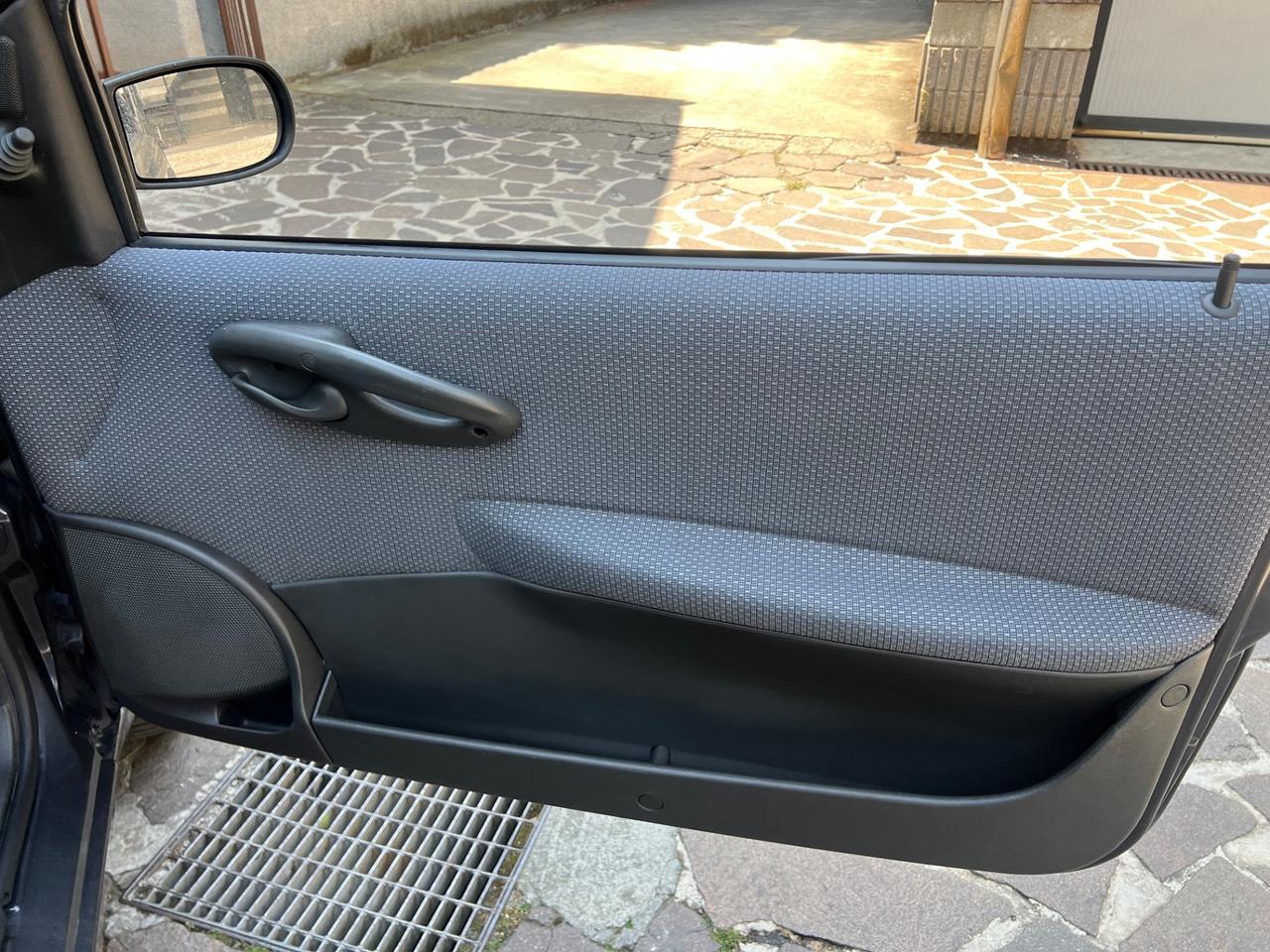 Fiat Punto 1.2i cat 5 porte ELX