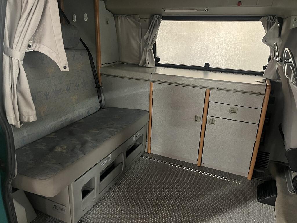 Volkswagen California T4 2.5 TDI Letto e Cucina