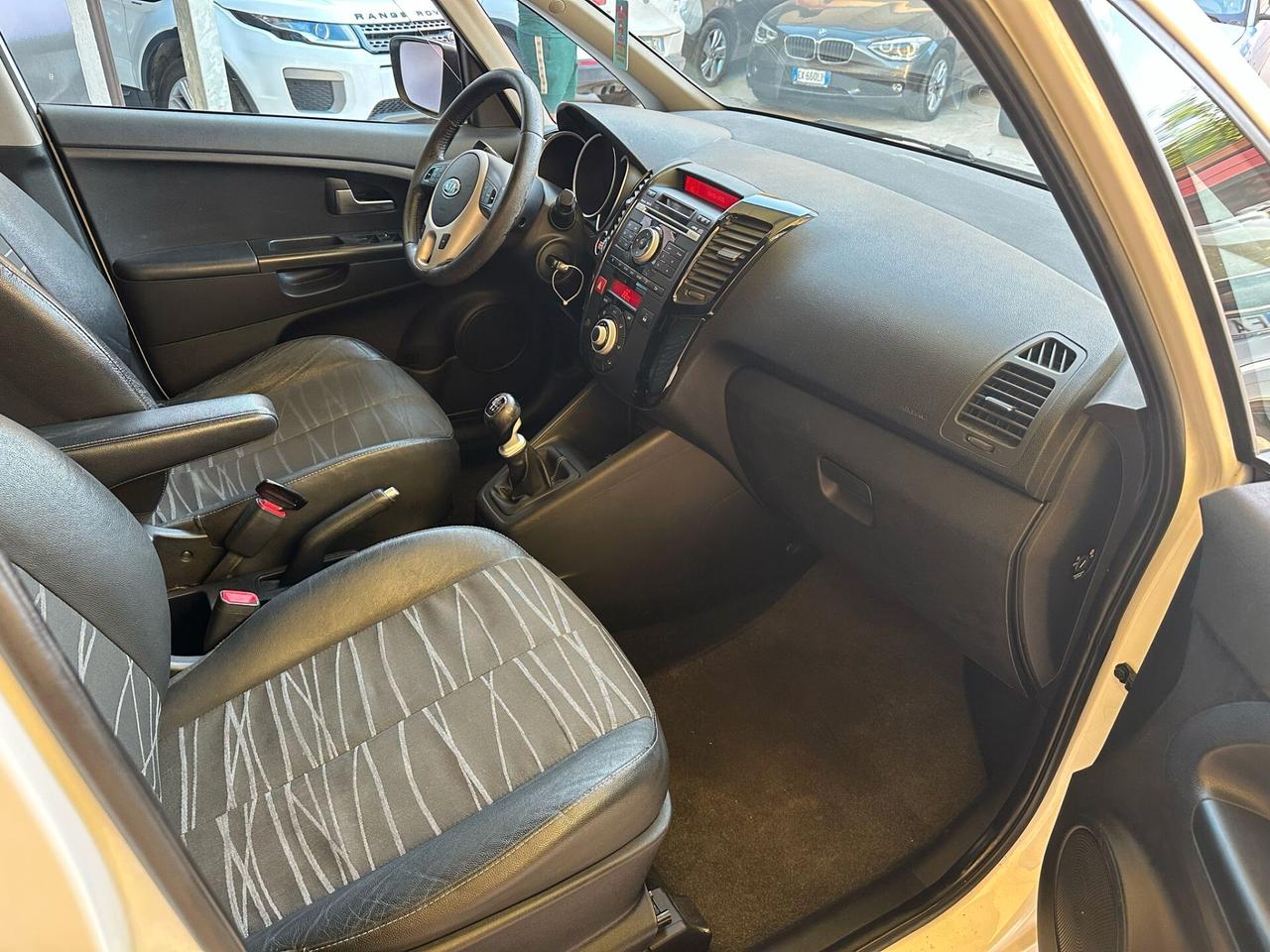 Kia Venga 1.6cc diesel 12 mesi garanzia-2011