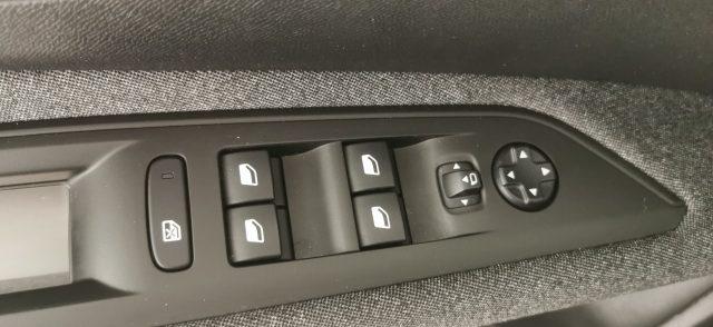 PEUGEOT 3008 BlueHDi 130 S&S Active Business