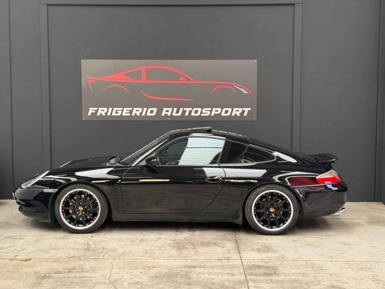 Porsche 911 Carrera cat Coupé