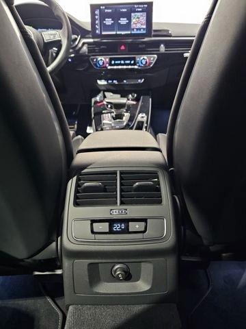 Audi A4 Avant 40 TDI S tronic line edition