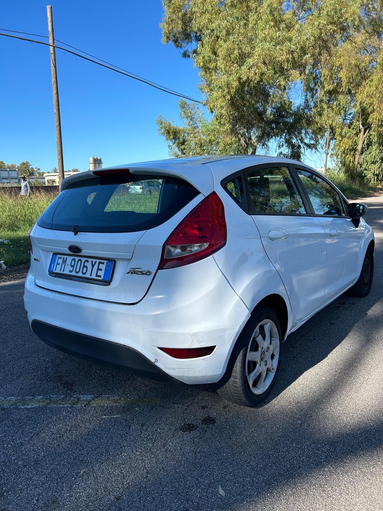 Ford Fiesta 1.4 TDCi 5p. Titanium