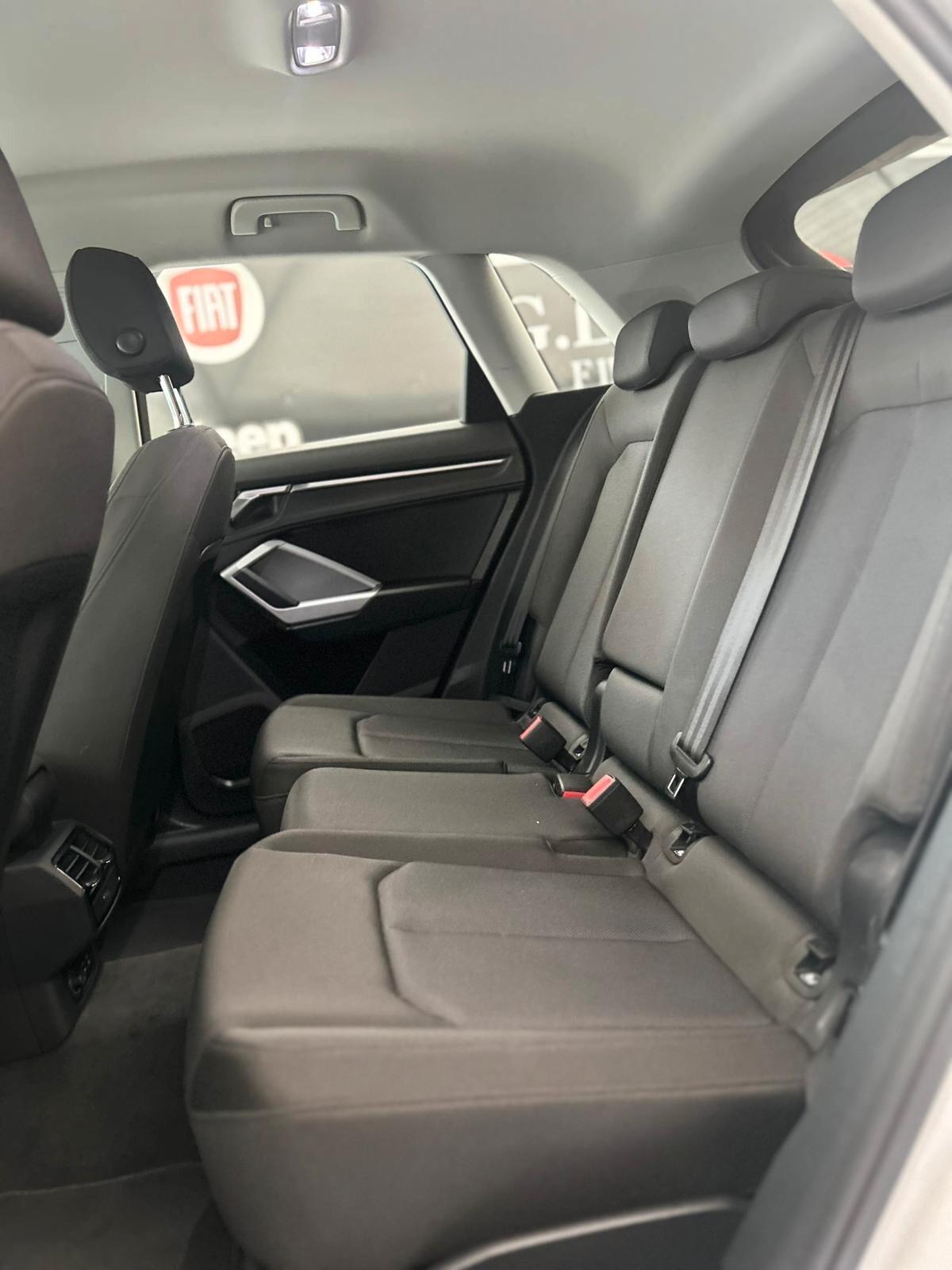 Audi Q3 35 TDI 2.0 Diesel 150 cv S tronic Business Advanced