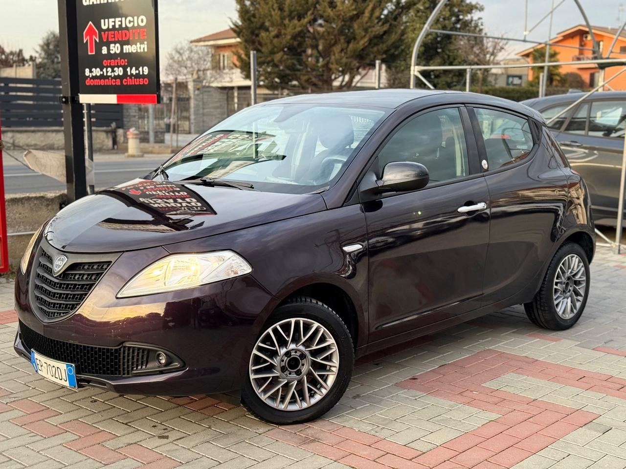 Lancia Ypsilon 1.2 69 CV 5 porte GPL Ecochic Gold