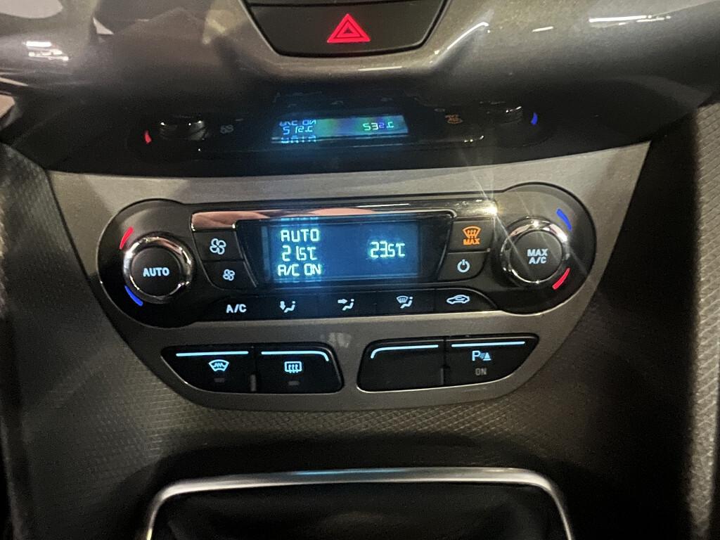 Ford Tourneo Connect 1.5 TDCi Titanium Panorama