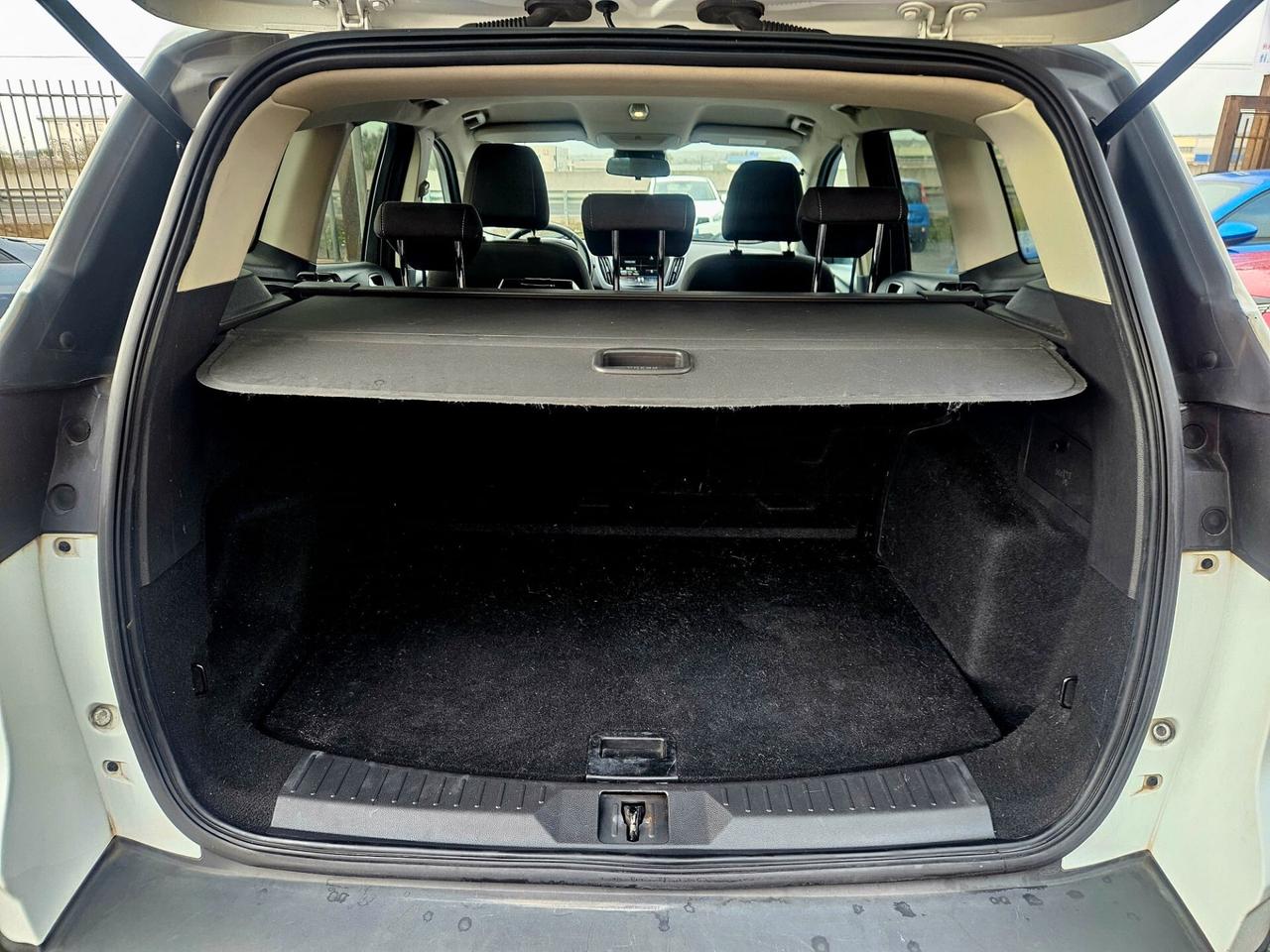 Ford Kuga 2.0 TDCI 150 CV S&S 2WD Titanium