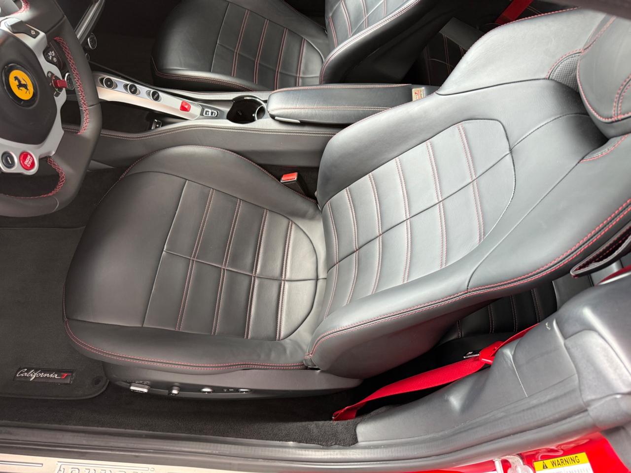 Ferrari California T DCT HANDLING SPECIALE 560CV