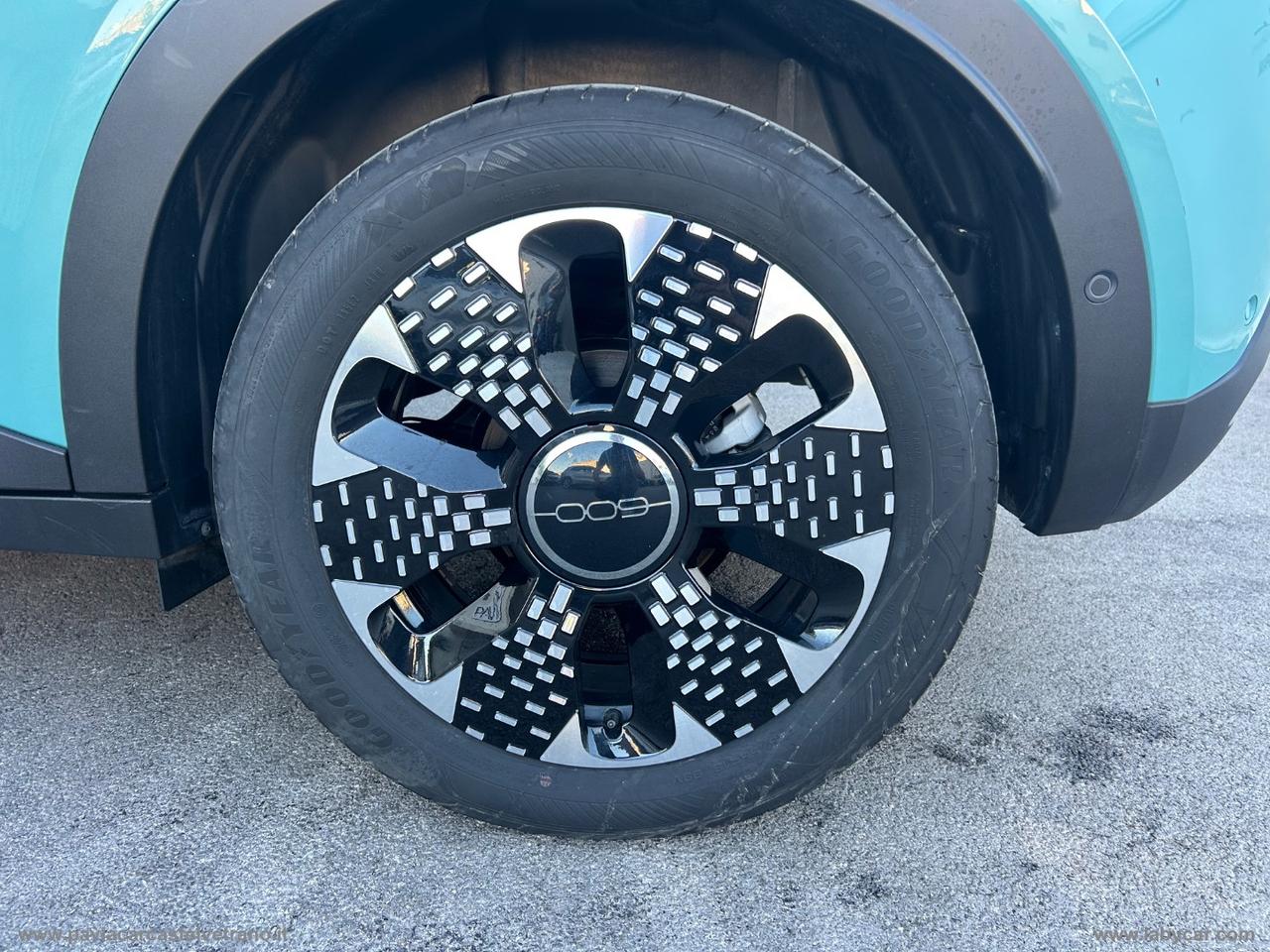 FIAT 600 Hybrid 136 CV DCT MHEV La Prima