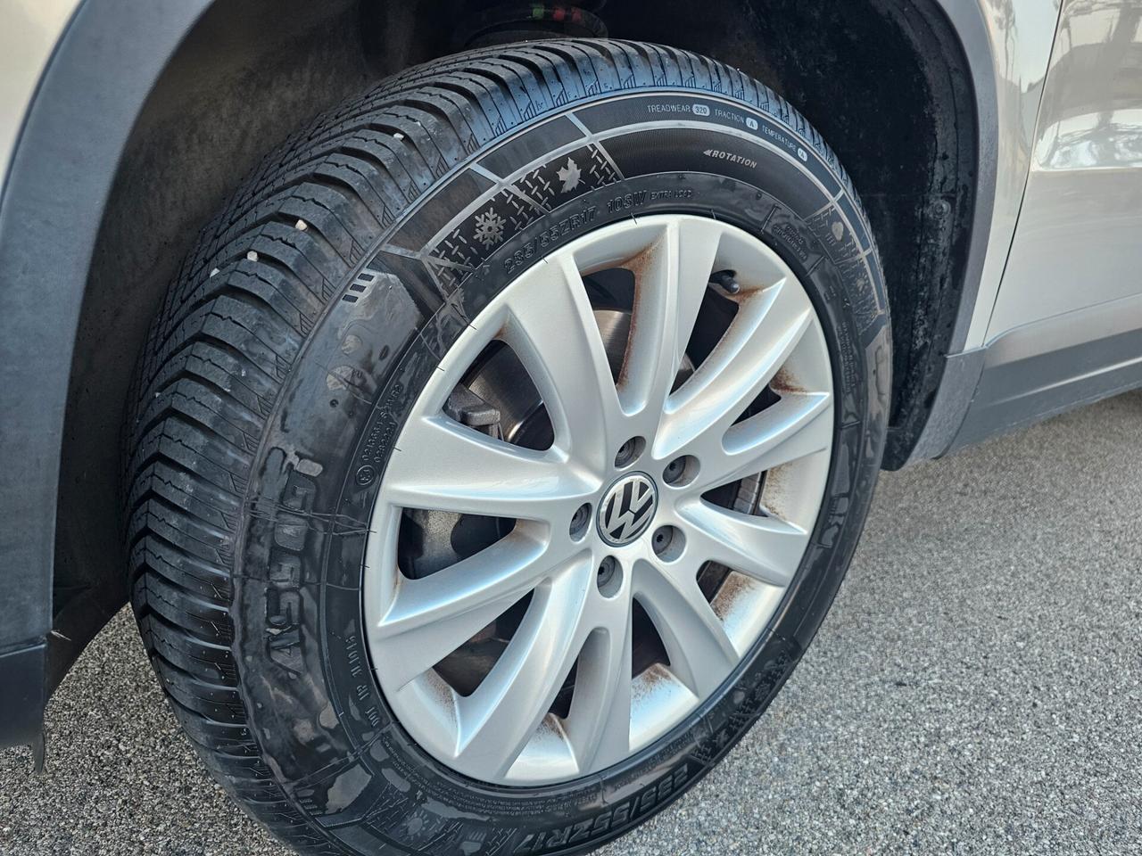 Volkswagen Tiguan 2.0 TDI DPF 4MOTION tiptronic Sport & Style
