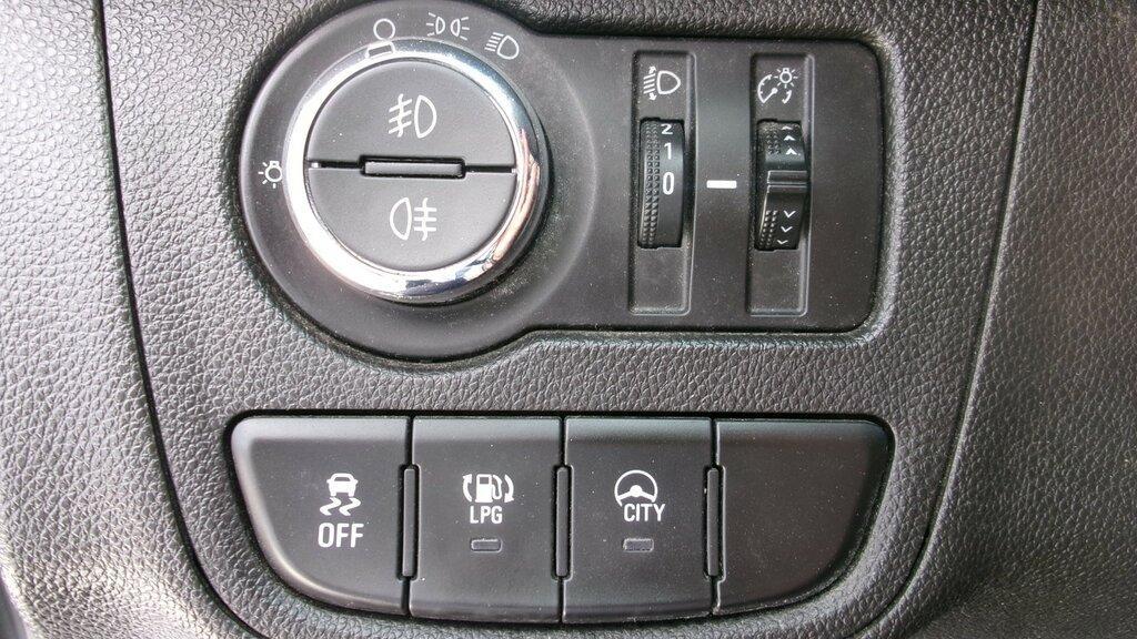 Opel Karl 1.0 Rocks