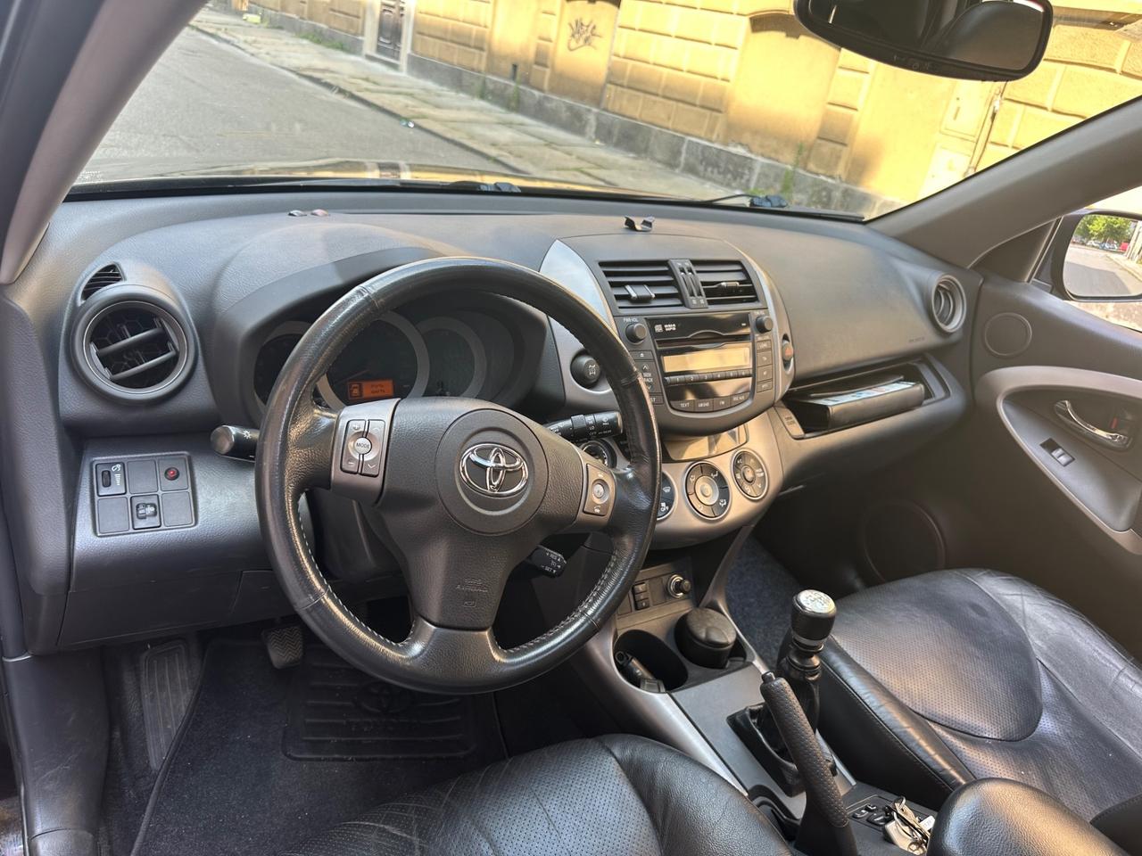 Toyota RAV 4 RAV4 2.2 D-4D 177 CV Luxury