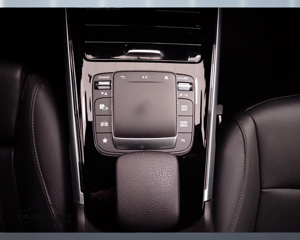 Mercedes-Benz GLB - X247 2019 - GLB 200 d Sport Plus auto