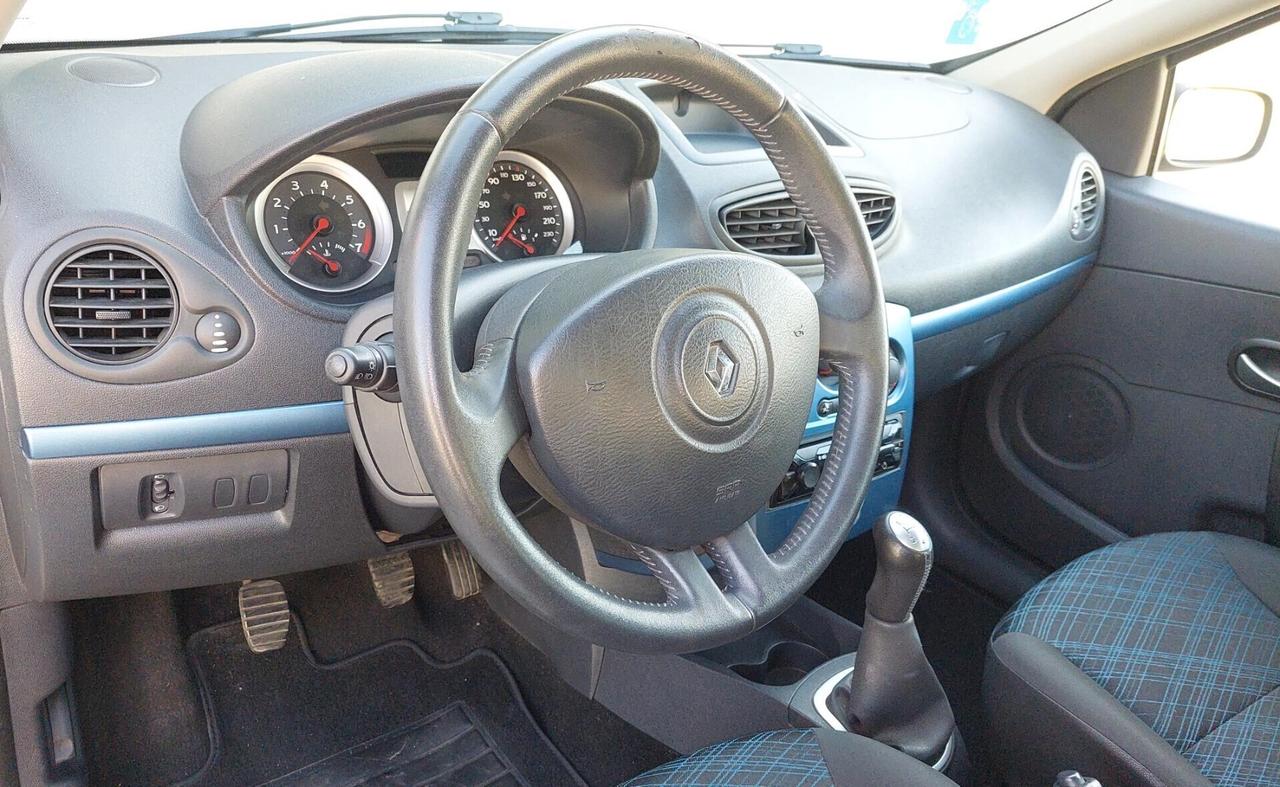 RENAULT CLIO 1.2 -PARI AL NUOVO-NEOPATENTATI