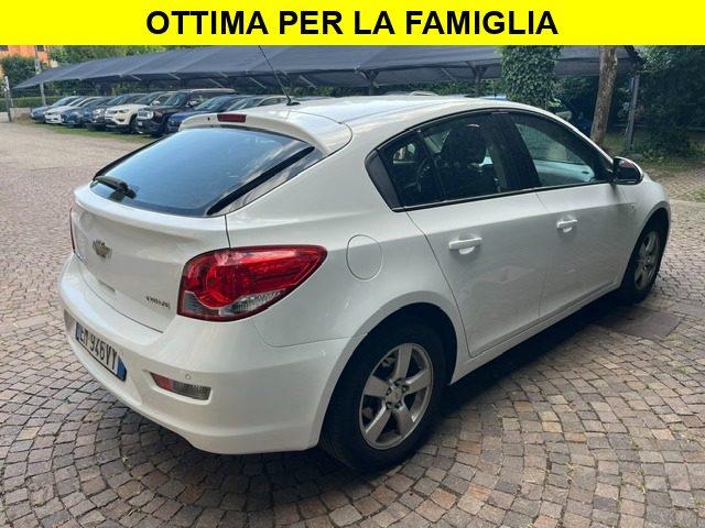 CHEVROLET Cruze 1.8 5 porte LT GPL