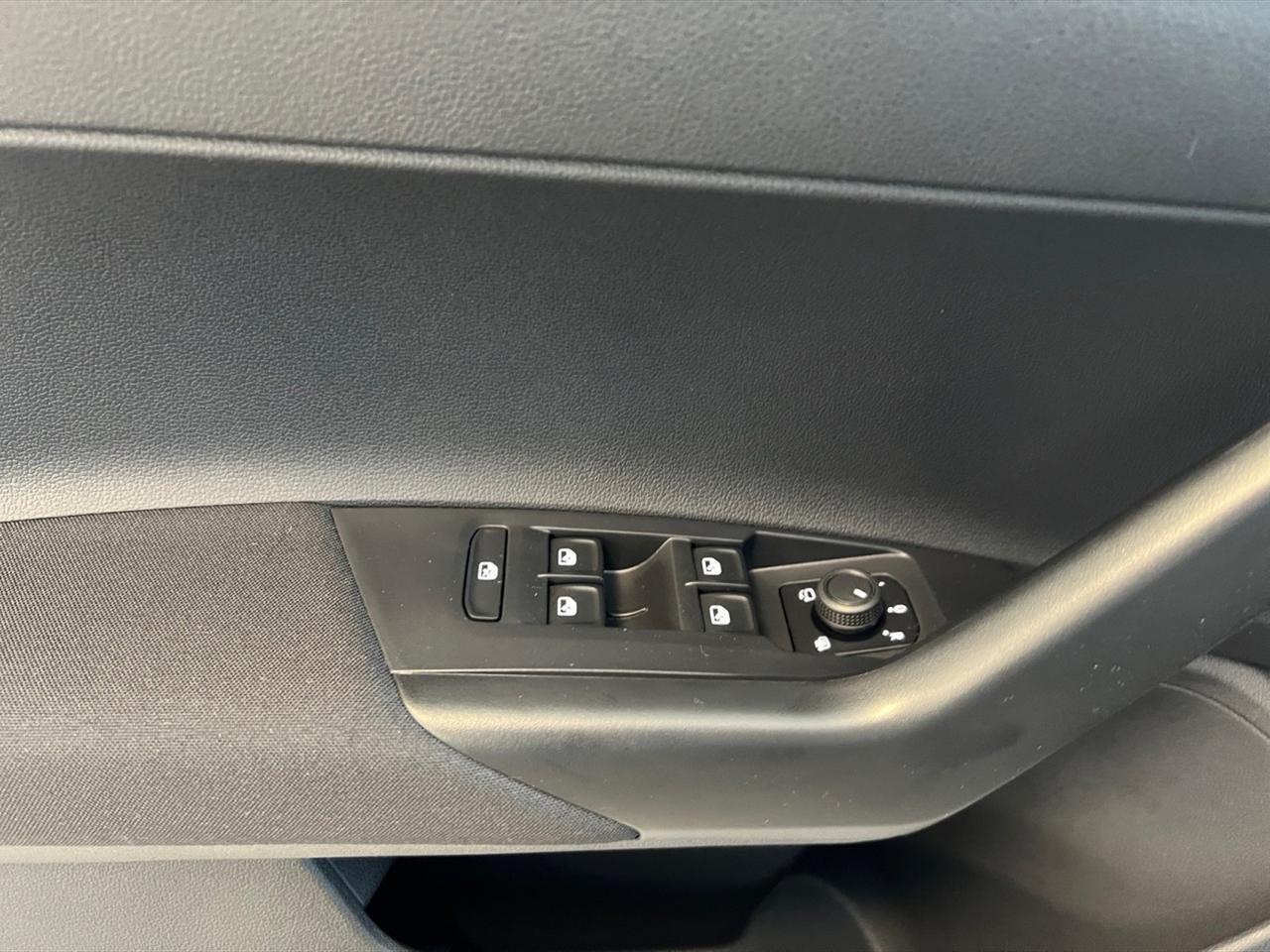 Volkswagen Polo 1.0 tsi life 95cv dsg