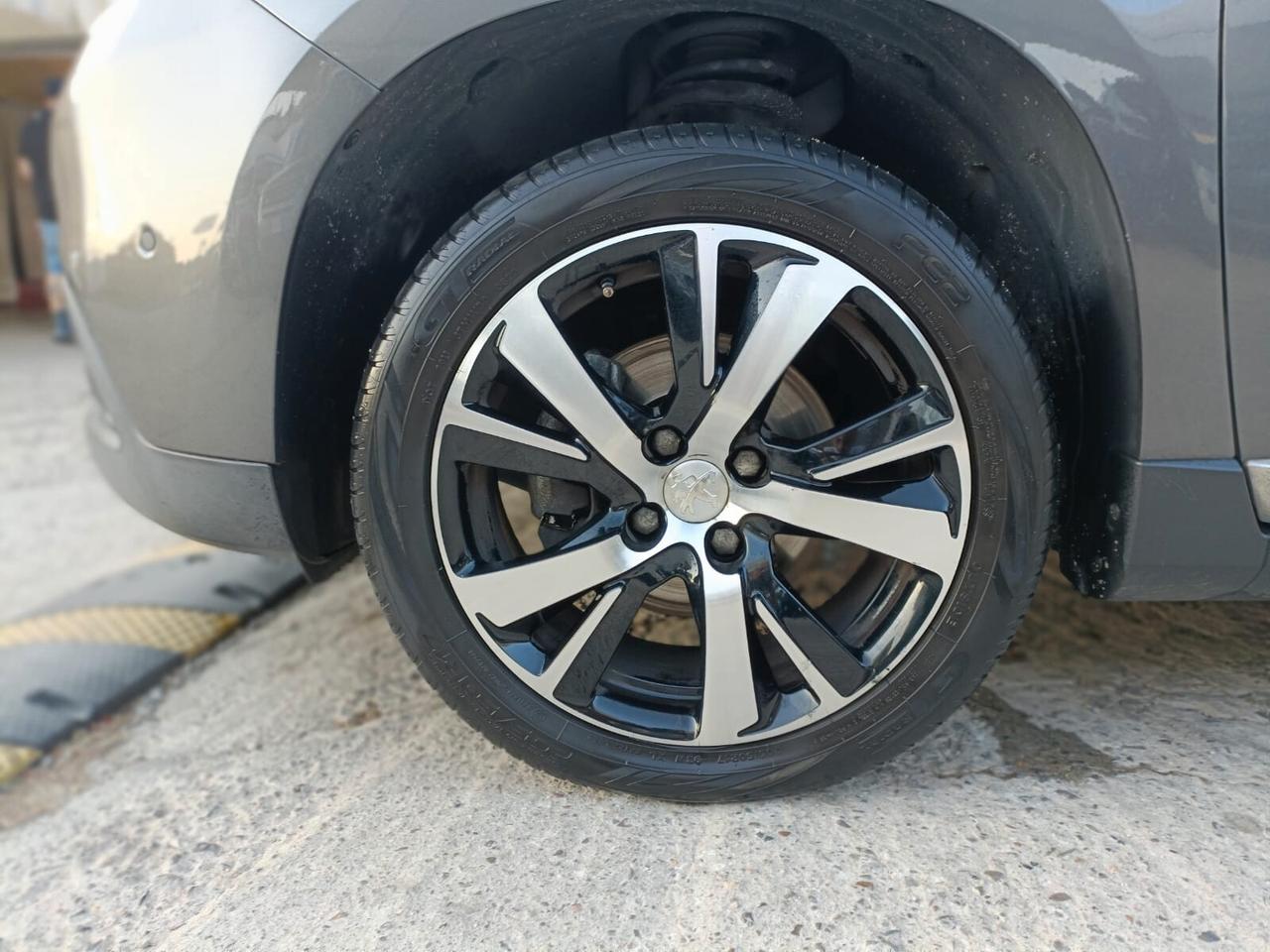 Peugeot 2008 PureTech Turbo 110 EAT6 S&S Allure