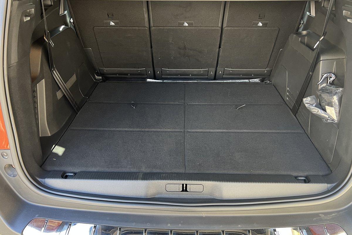 PEUGEOT 5008 BlueHDi 130 S&S EAT8 GT