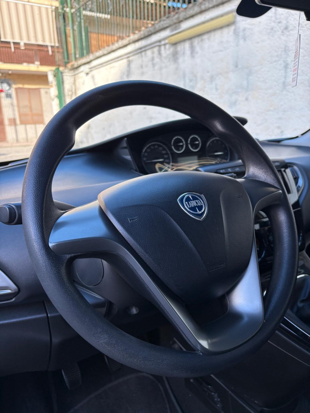 Lancia Ypsilon 1.2 GPL magnifiche condizioni