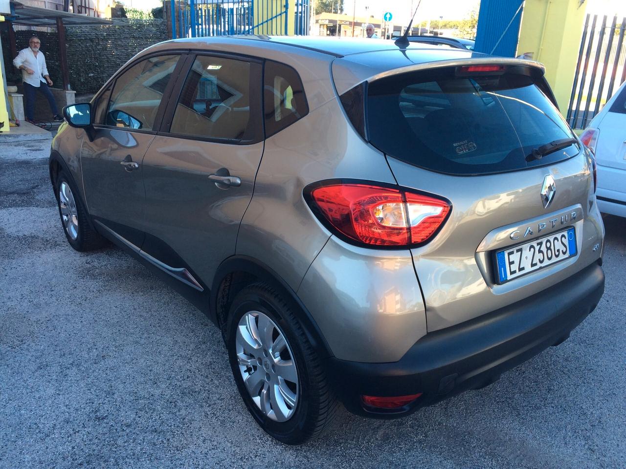 2015 Renault Captur 1.5 dCi 8V 90 CV Start&Stop Live per neopatentati !!