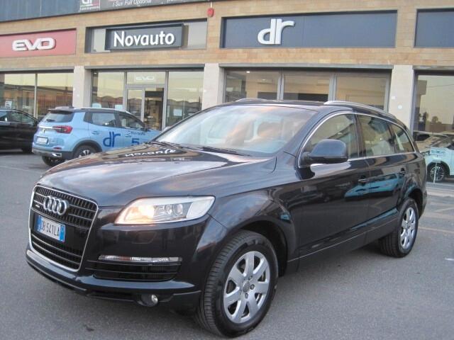 Audi Q7 3.0 V6 TDI 233CV quattro tiptronic