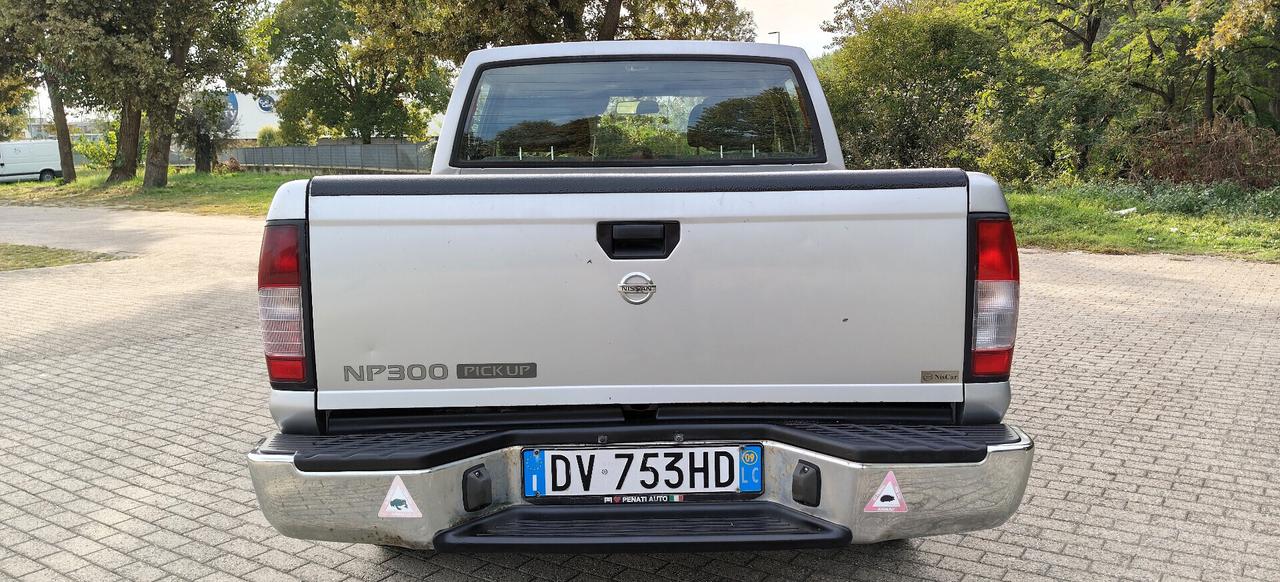 Nissan NP300 Navara 2.5 tdi 5p. Double Cab Premium