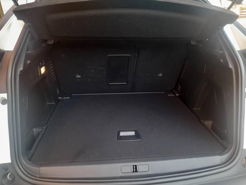 PEUGEOT 3008 1.5 BLUEHDI 130 CV
