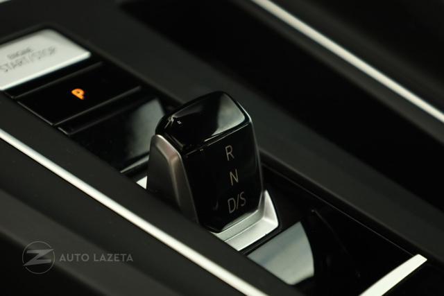 VOLKSWAGEN Golf 1.0 eTSI EVO DSG Life