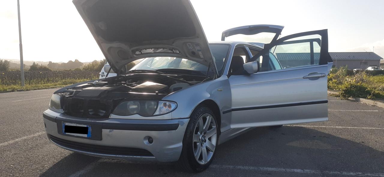 Bmw 320 320i (2.2) cat Touring Eletta