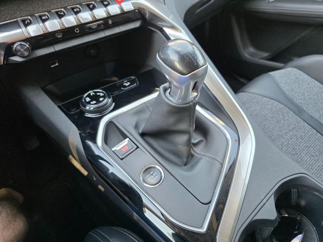 PEUGEOT 3008 PureTech Turbo 130 S&S Allure