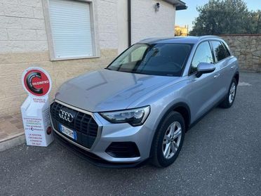 Audi Q3 Q3 35 2.0 tdi Business s-tronic