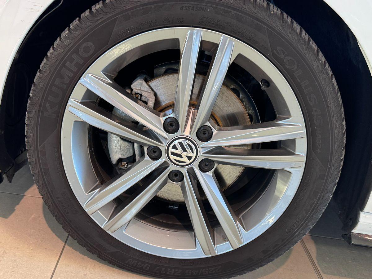 VOLKSWAGEN Golf 7.5 1.6 TDI 115CV 5p. R-LINE